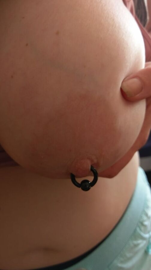 Toms Perverse Frau mit Grossen Hangenden Eutern