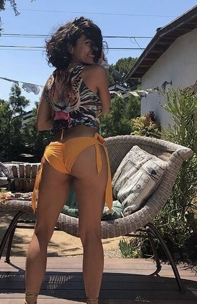 Yarixa Ferrao (Sexy Fitness Trainer)