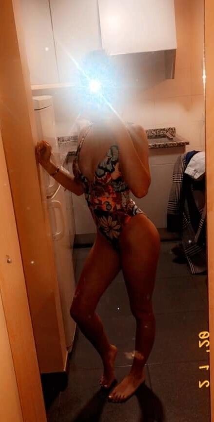 Sexy girl Nicole from Belfast