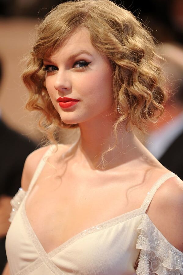 Gorgeous Taylor