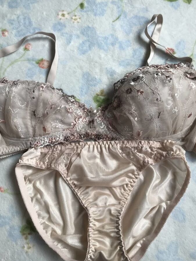 Bra and panties set