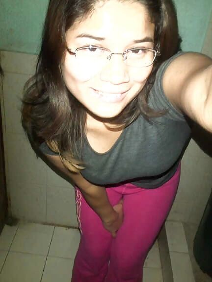 Tetona con lentes