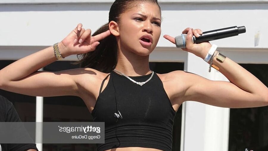 Zendaya Armpits