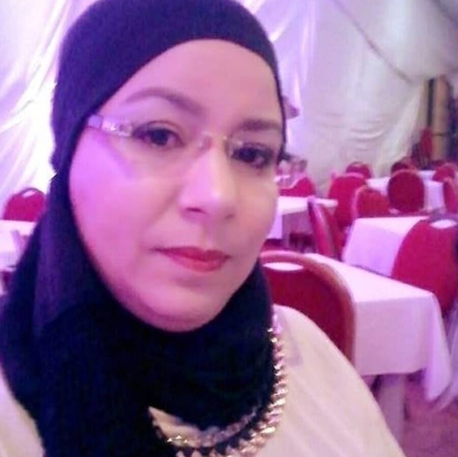 Lonely Singel hijab milfs who want a Young Big dick