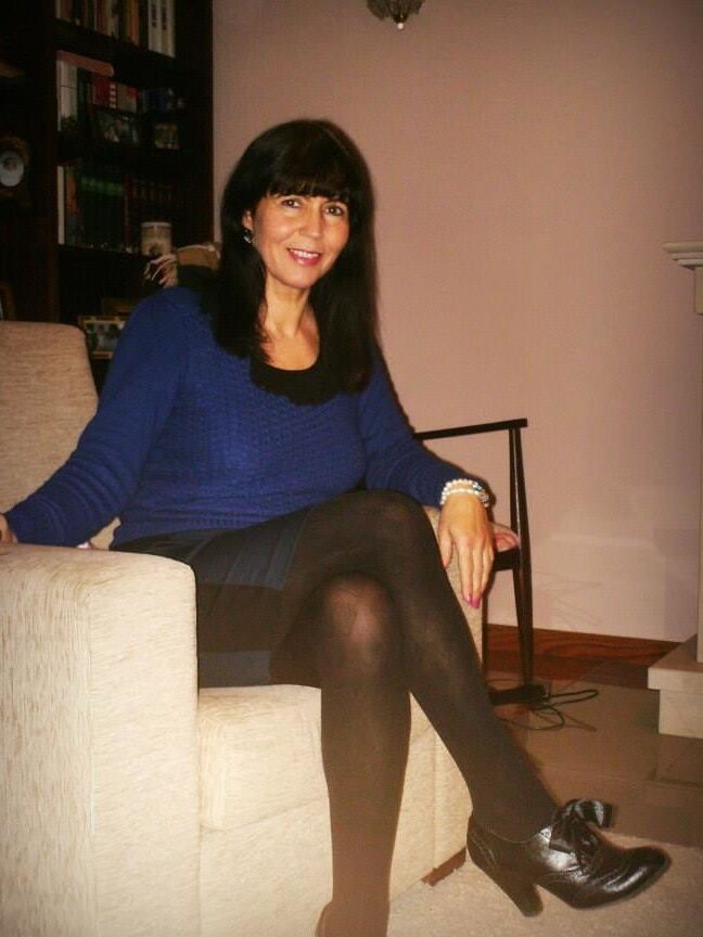 Hot mature Fernanda - comment and rate