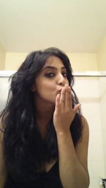 Afghana Khan wanted to show me her brown pussy
