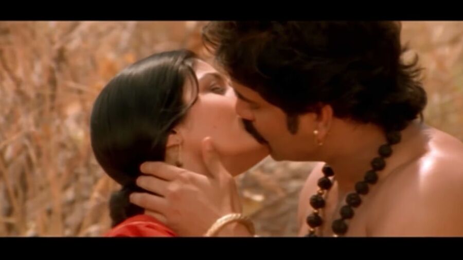 RAVEENA