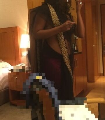 Sexy desi bhabhi hot saree