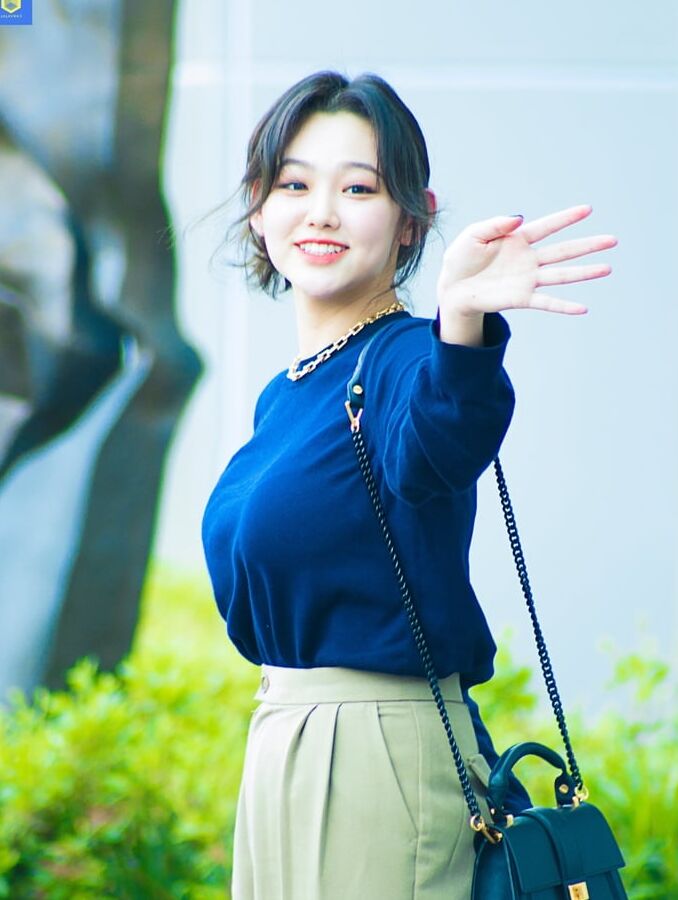 gugudan mina
