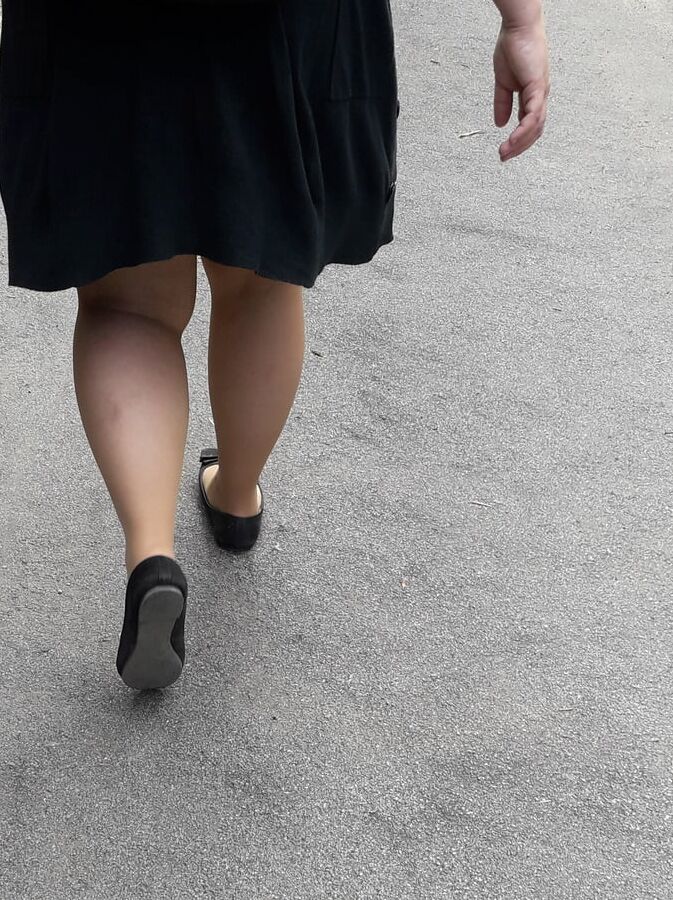 promenade en jupe, bas chair et ballerines pt