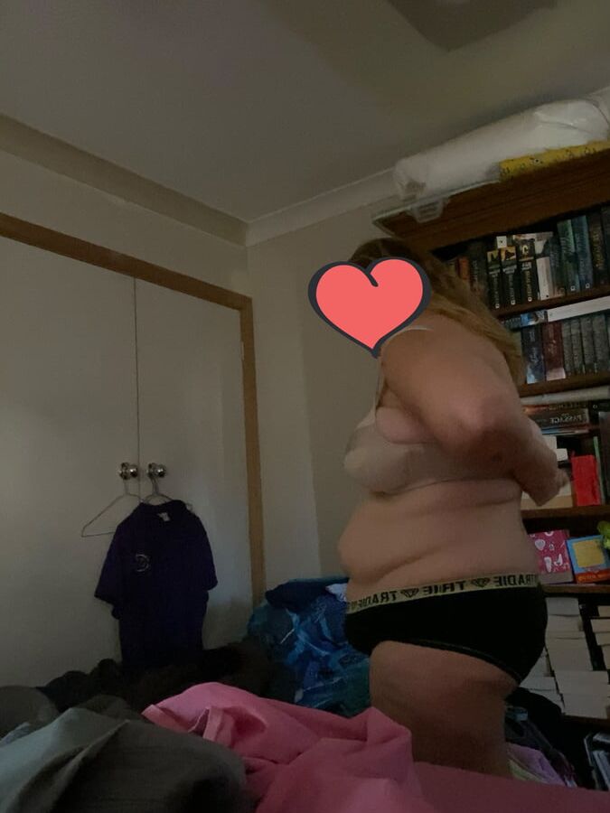 Married Slut Getting changed