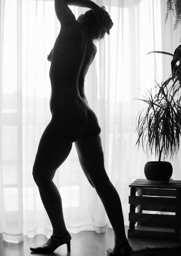 B&amp;W
