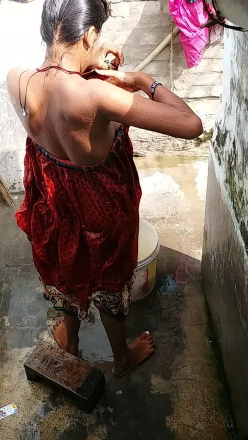 Saali ki sexy boobs aur gaand
