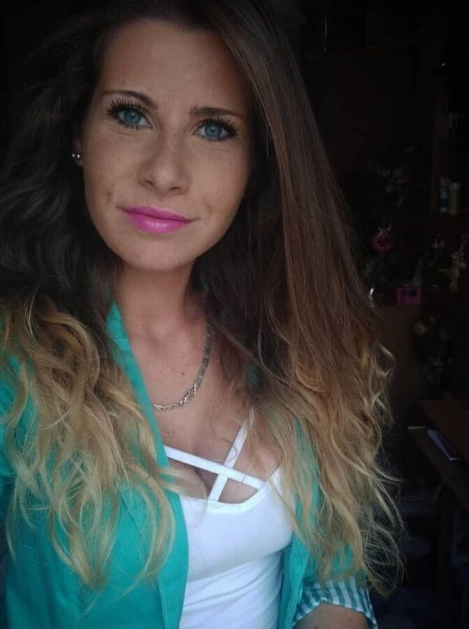 Charming moms      Please rate