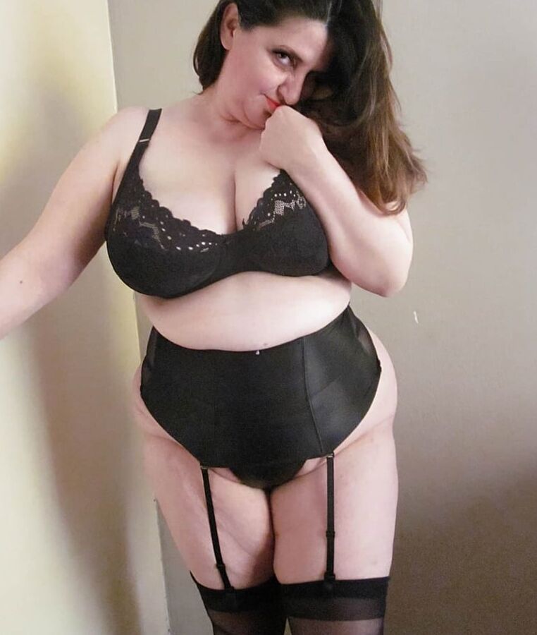 Thick BBW Mature