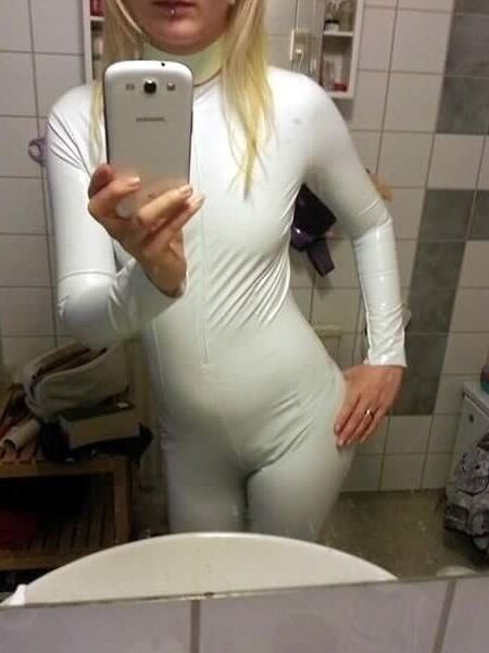 Selfies, now you send them!!