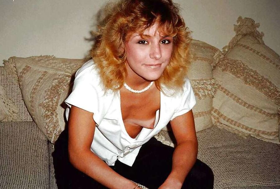 Oh my god darling, I can see your tits!