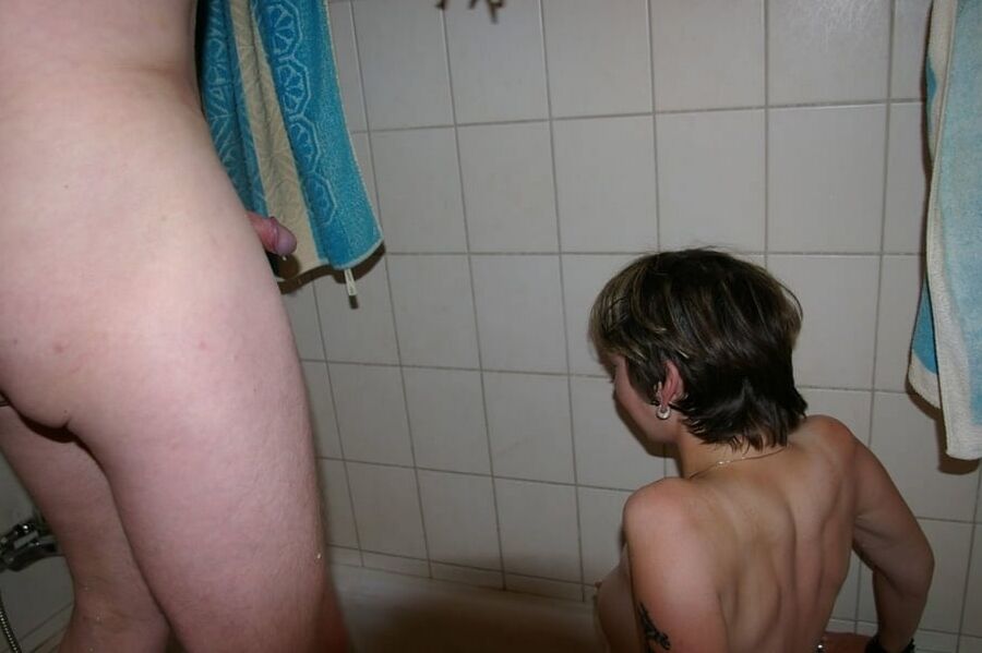 Dirk Waldhauer bepisst Bernadette Heim