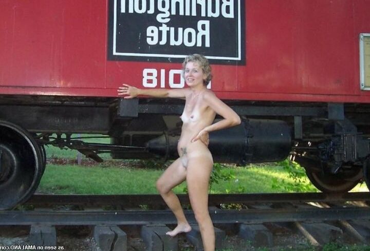 SDRUWS - BRAZILIAN BLONDE EXHIBITIONIST SLUT WIFE