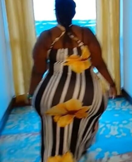 Short thick chunky mega milf bbw pear justme