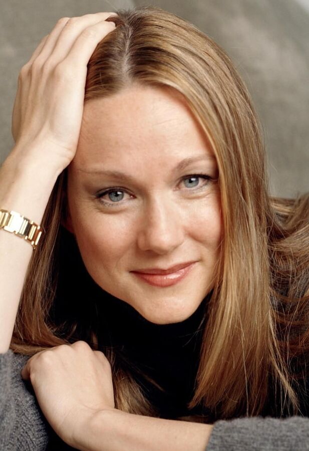 Laura Linney