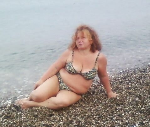 Older and hot (Bikini)