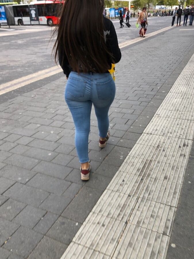 Culona en el metro