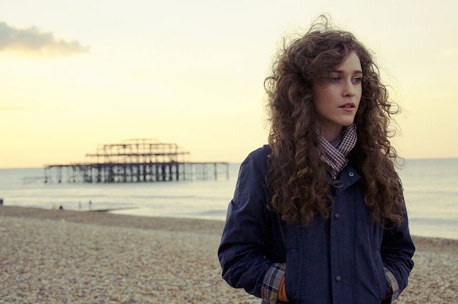 Rae Morris Nerdy pop singer