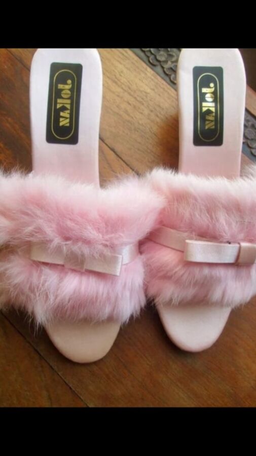 fluffy mules