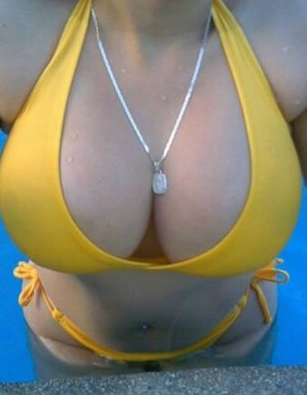 Girlfriends tits