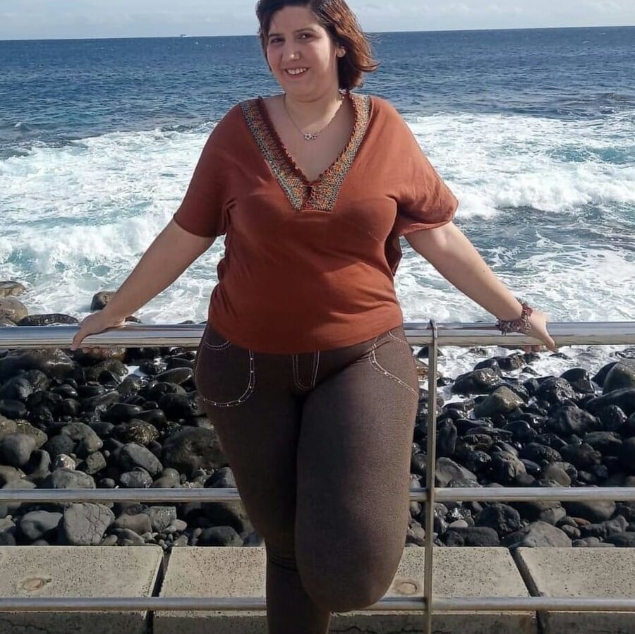 Rita, a mature Spanish woman with huge tits and a gigantic b