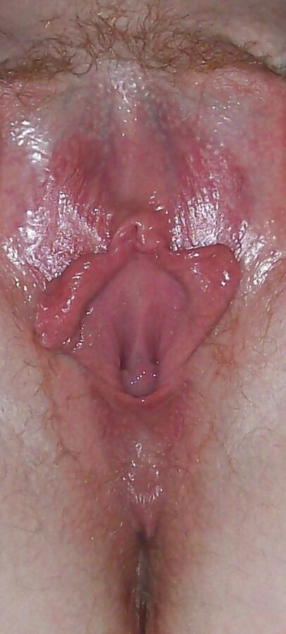 Who wants to buy my smelly pantyhose Im wearing to work out
