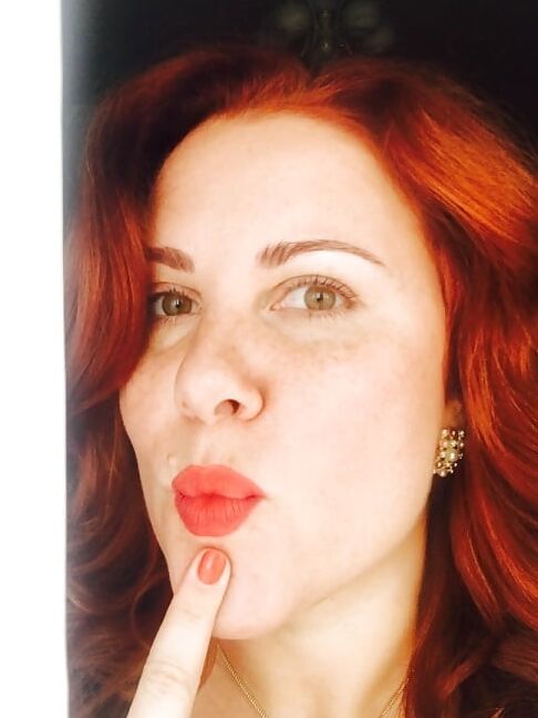 Nasty redhead mum loves to lick pussy