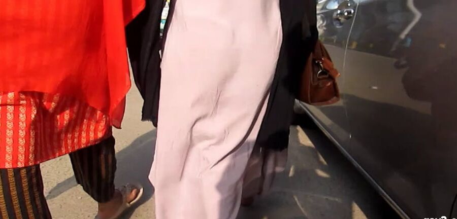 Bangladeshi women&;s Beautiful Asses