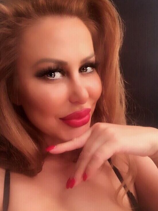 Olgica - Macedonian Classy MILF