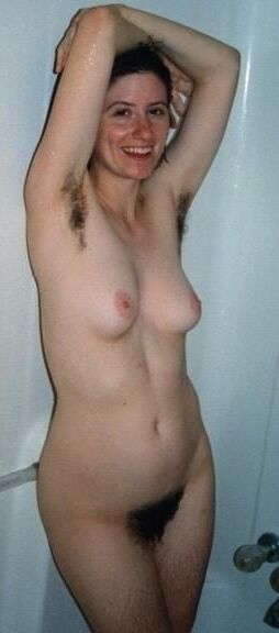 Even more hairy MILFS and GILFS