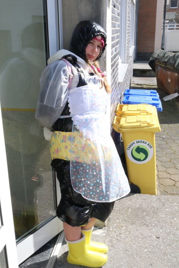 german rubberwhore moroma pigleta