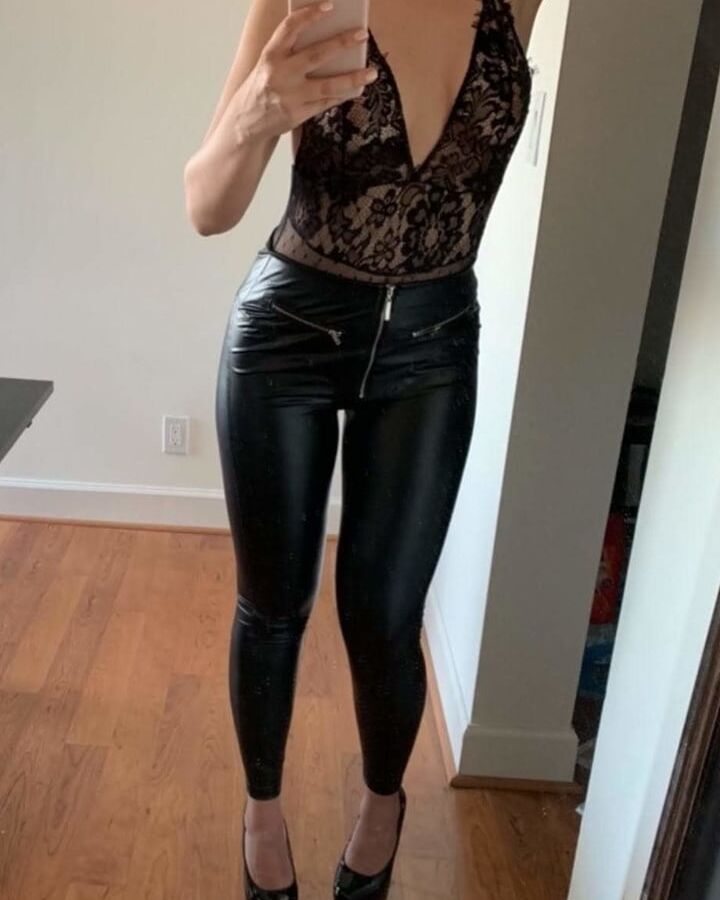 LaTeX leggings