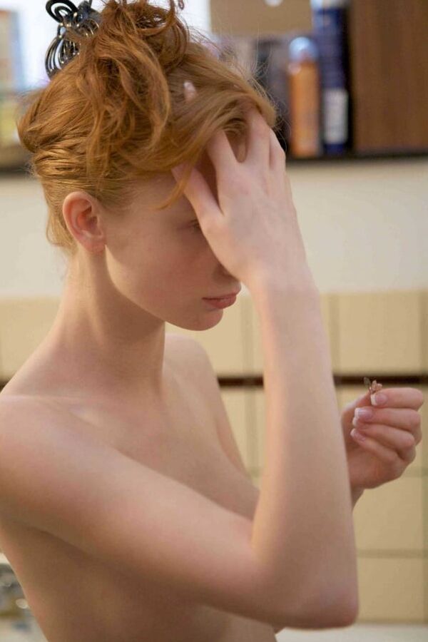 Sexy amateur slim redhead to enjoy and repost