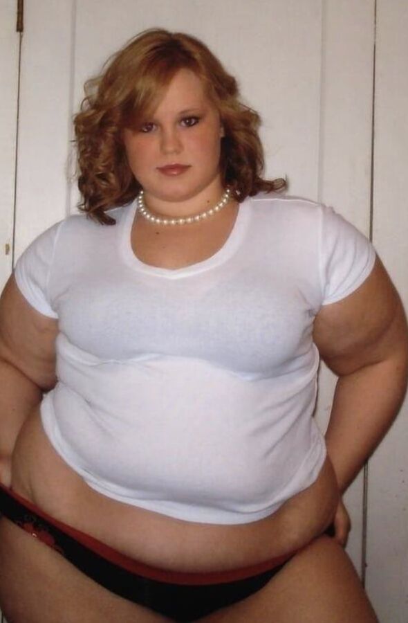 Bbw mix (Young women with small tits)