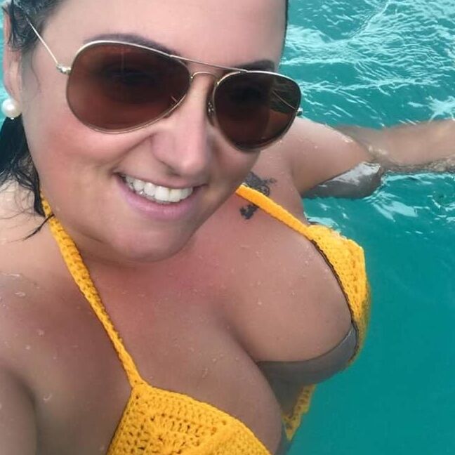 DECOTE TESUDAS LINDAS SEIOS ENORMES