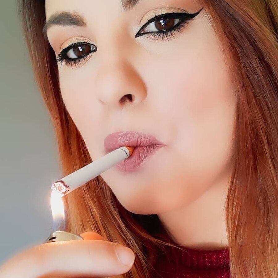 SEXY AF - Smoking