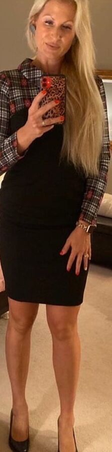 Hot amateur mom in horny dress