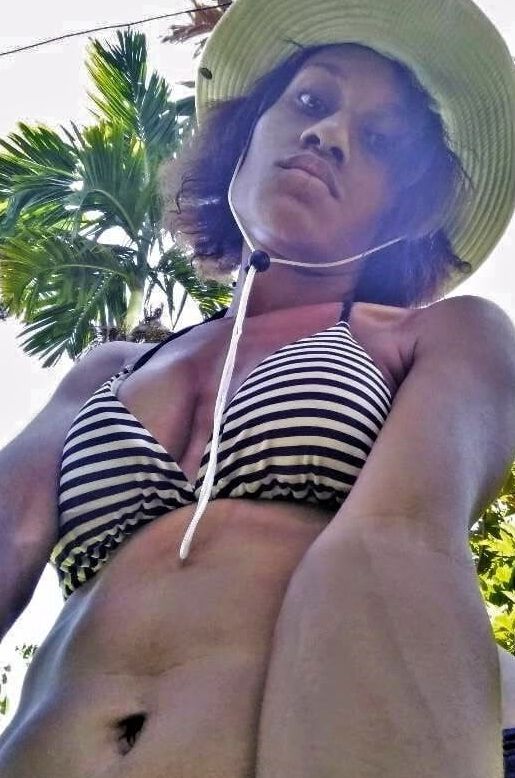 Skinny png mama pose,set