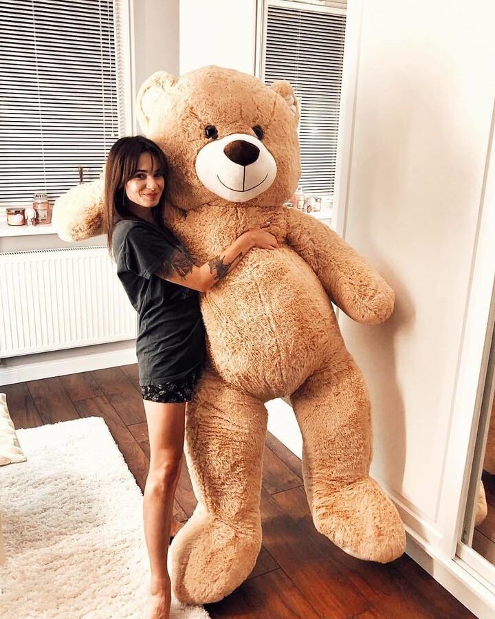 Ewelina Lisowska Hot Polish Celeb Singer