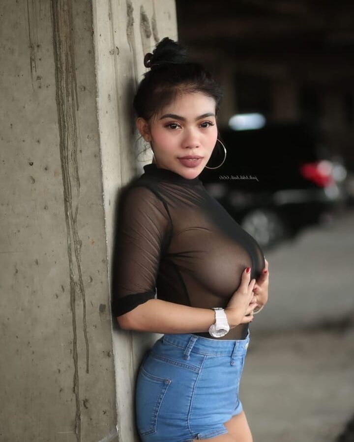 busty christin