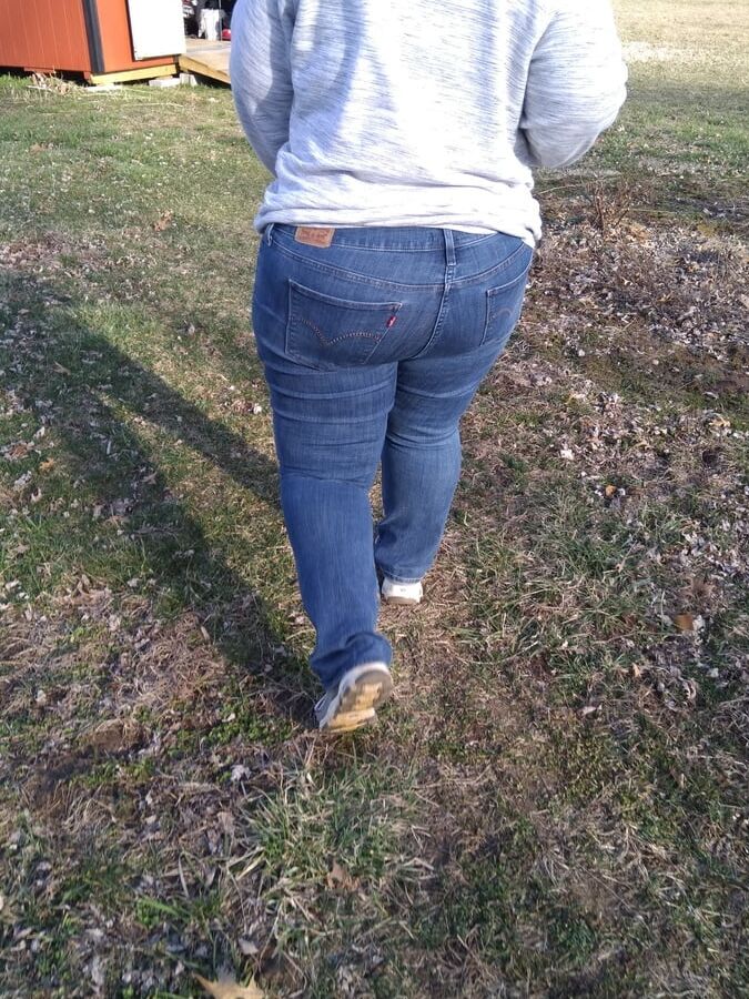 FRIENDS WIFE