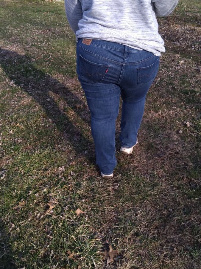 FRIENDS WIFE