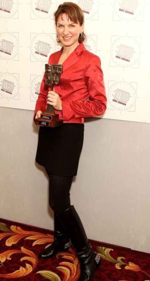 Female Celebrity- Fiona Bruce