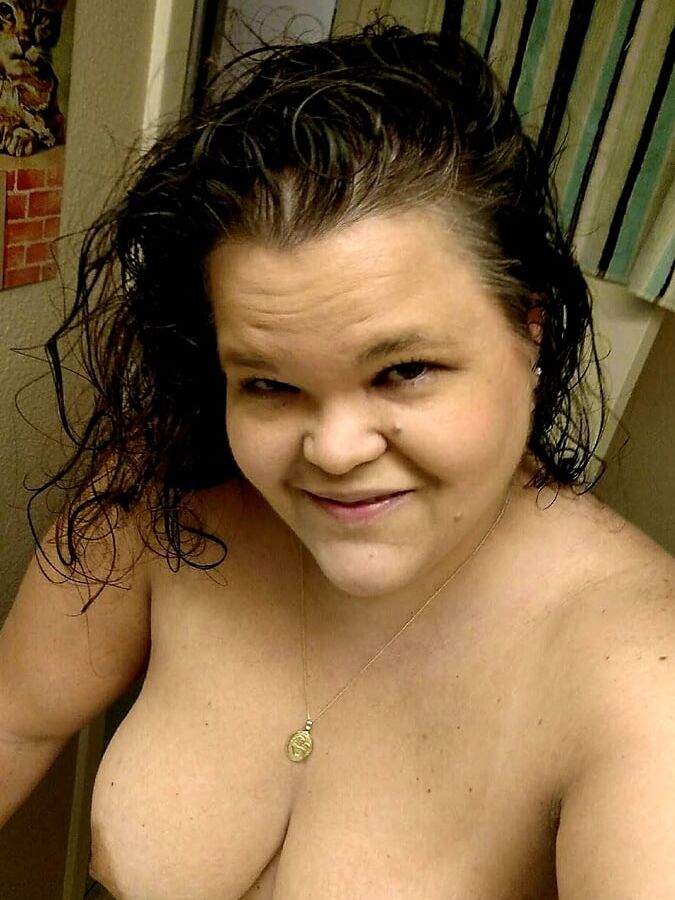 Fat sexy slut for exposure.